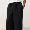100% linnen broek met rechte pijpen 100% linnen broek met rechte pijpen