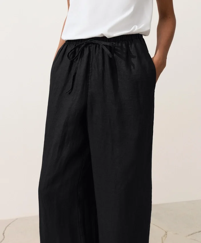 100% linnen broek met rechte pijpen 100% linnen broek met rechte pijpen