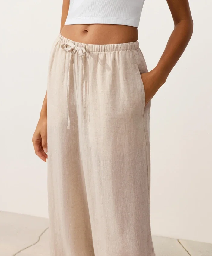 100% linnen broek met rechte pijpen 100% linnen broek met rechte pijpen