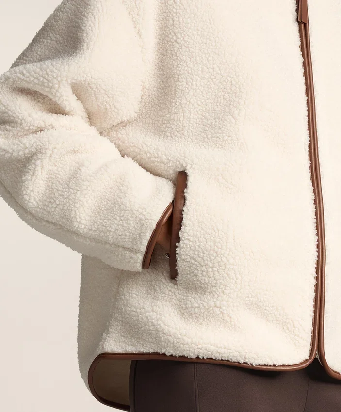 Imitatie-lammy coats-jas met capuchon Imitatie-lammy coats-jas met capuchon