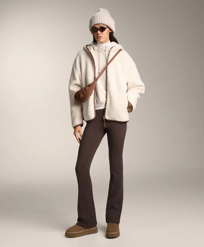 Imitatie-lammy coats-jas met capuchon Imitatie-lammy coats-jas met capuchon