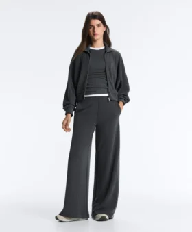 jas met asymmetrische streep en modal 2 280x339 - Broek met asymmetrische strepen van modal