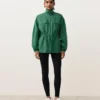 Jas met gerimpelde taille van een mix van lyocell en 24% linnen Jas met gerimpelde taille van een mix van lyocell en 24% linnen