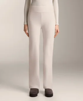 Naadloze bootcut-broek met hoge taille en superwarme voering Naadloze bootcut-broek met hoge taille en superwarme voering