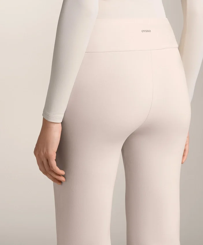 Naadloze bootcut-broek met hoge taille en superwarme voering Naadloze bootcut-broek met hoge taille en superwarme voering