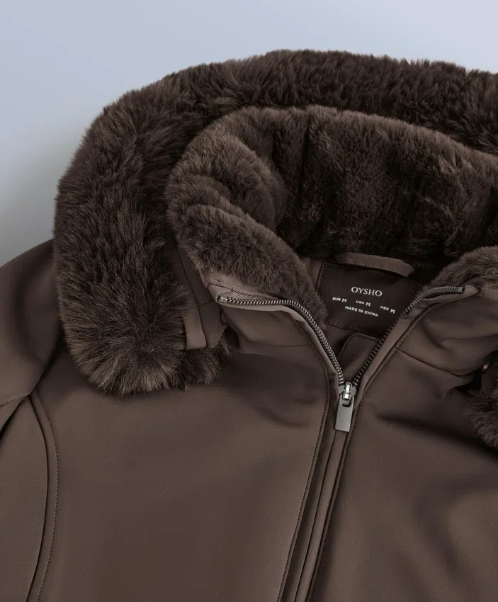 Primaloft® waterafstotend skijassen met superslanke pasvorm Primaloft® waterafstotend skijassen met superslanke pasvorm