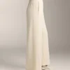 Rechte broek met ribboorden aan de zijkanten en Soft Touch modal Rechte broek met ribboorden aan de zijkanten en Soft Touch modal