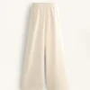 Rechte broek met ribboorden aan de zijkanten en Soft Touch modal Rechte broek met ribboorden aan de zijkanten en Soft Touch modal