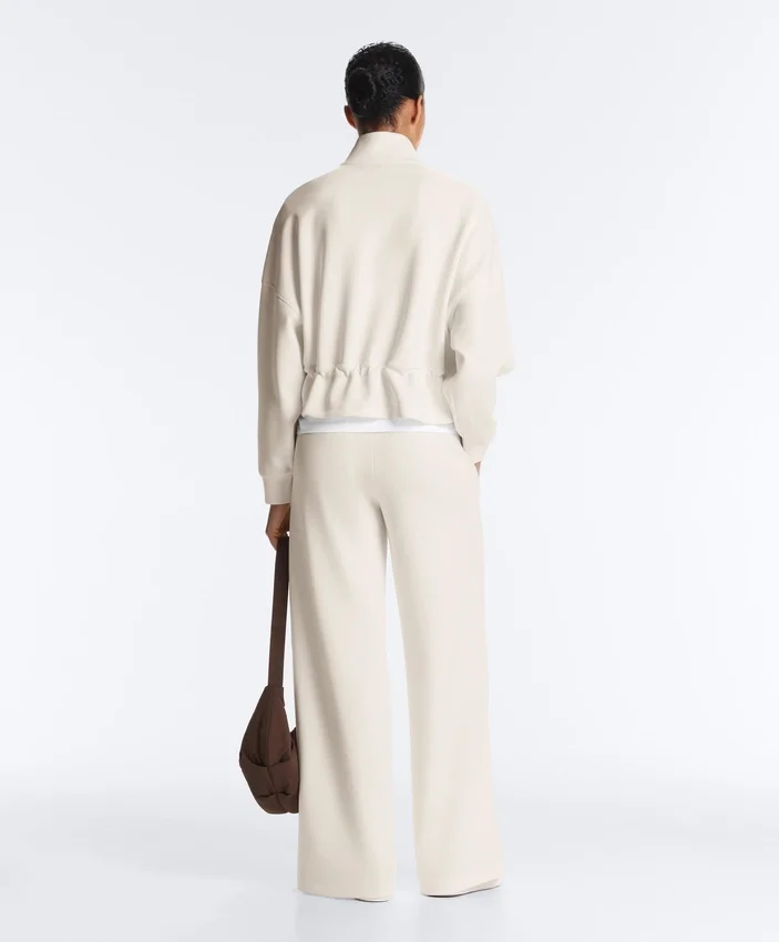 Rechte broek met Soft Touch modal en biezen Rechte broek met Soft Touch modal en biezen