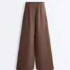 Rechte broek met Soft Touch modal en biezen Rechte broek met Soft Touch modal en biezen