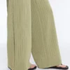 Soft Touch-broek met wijde pijpen, hoge taille en krijtstreep