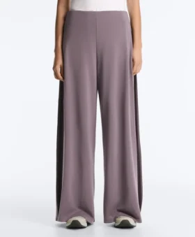 Soft Touch-broek met wijde pijpen, plooien aan de zijkant en modal