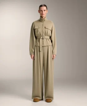 Soft Touch-modale broek met wijde pijpen en plooidetail in de taille